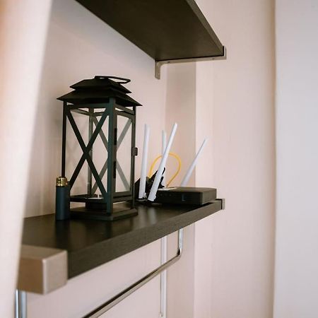 Bedcity Apartment In The Center Of เทสซาโลนิกิ ภายนอก รูปภาพ